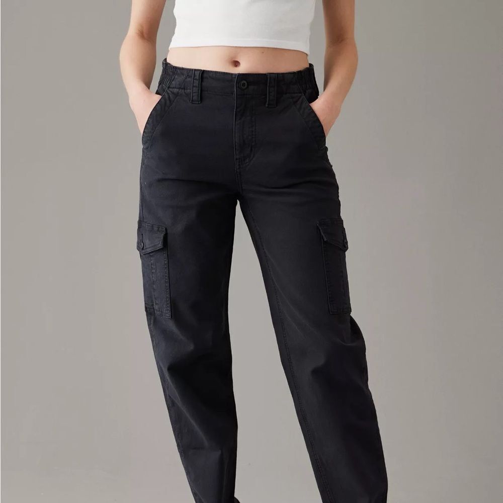 AMERICAN EAGLE The Dreamy Jean Cargo‎ HR 00 XShort Proper Black NWT in packaging